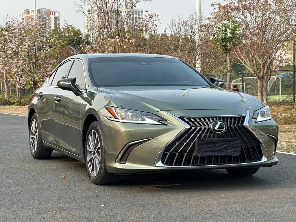 Lexus ES 2023 из CN, фото 6