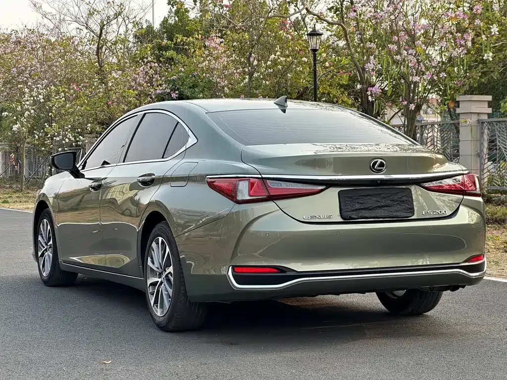 Lexus ES 2023 из CN, фото 9
