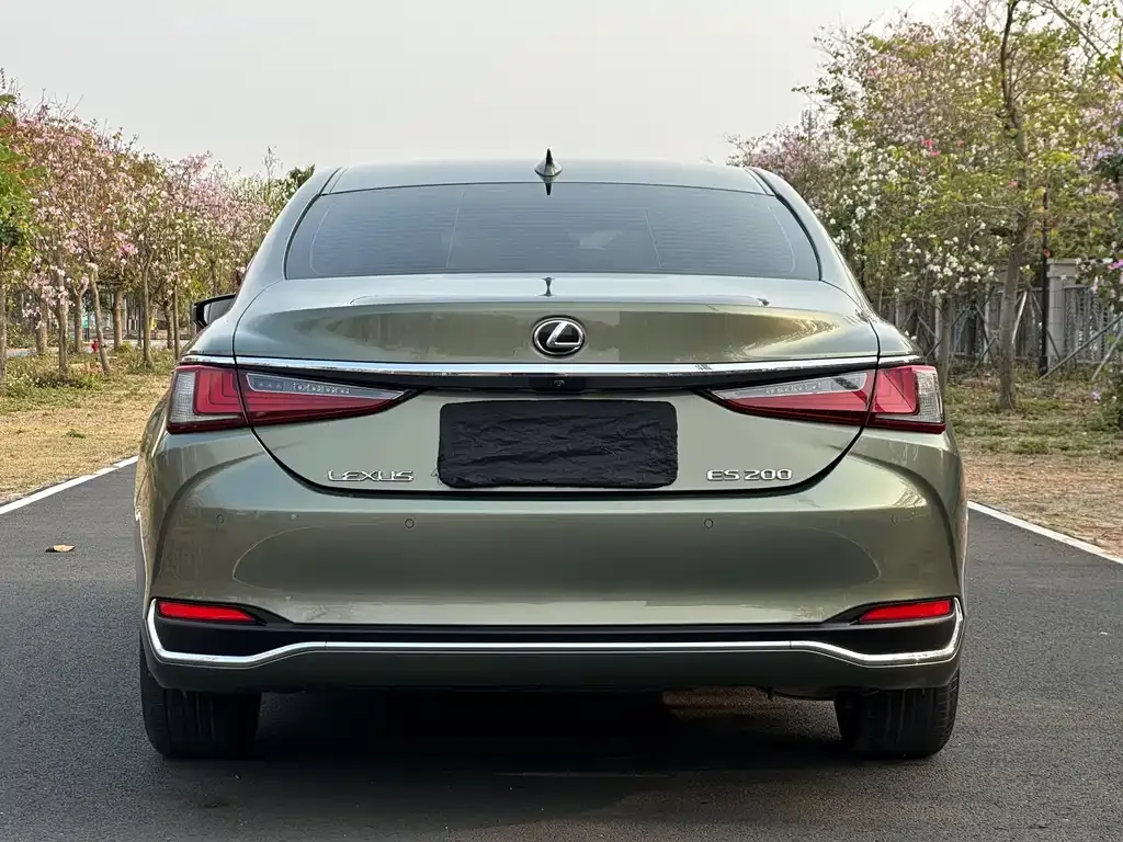 Lexus ES 2023 из CN, фото 7