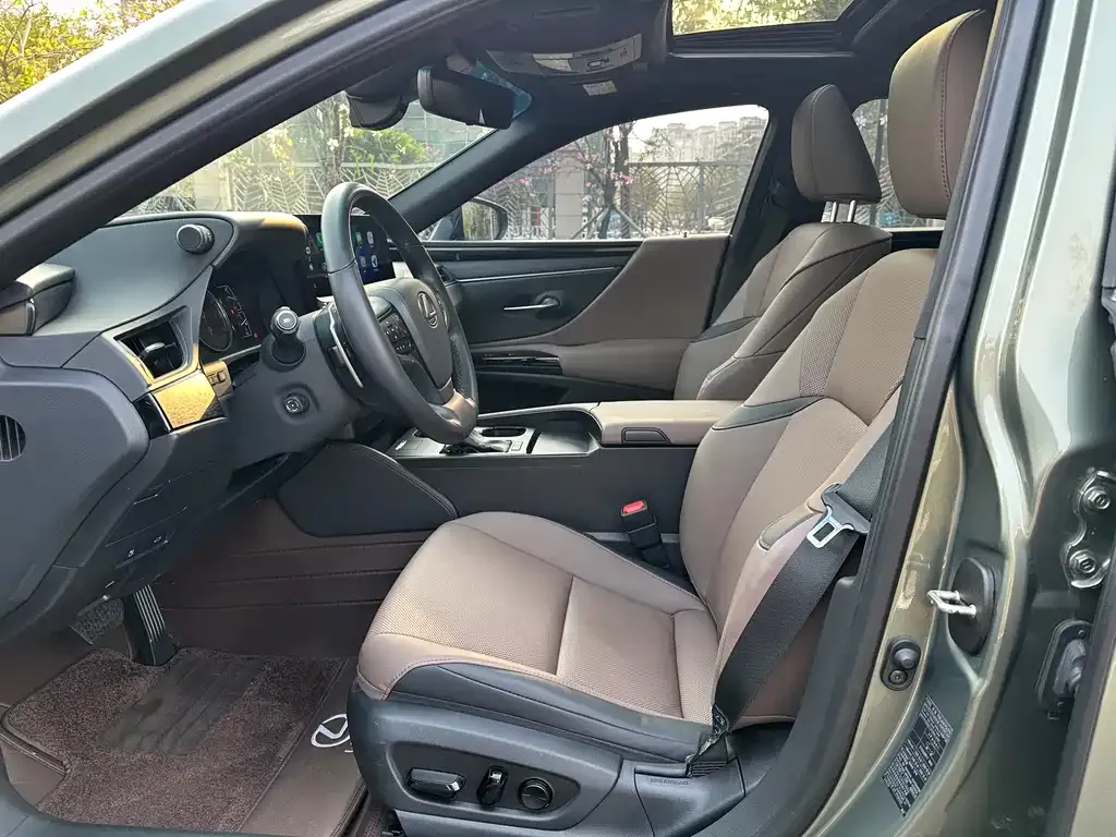 Lexus ES 2023 из CN, фото 5