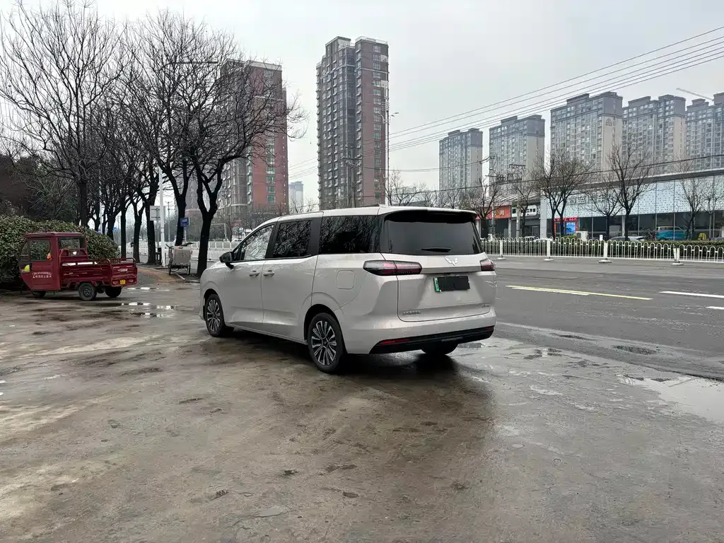 Wuling Starlight 730 New Energy — фото 7
