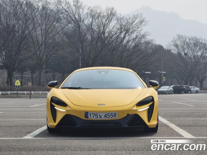 Mclaren Artura 2023 из KR, фото 9