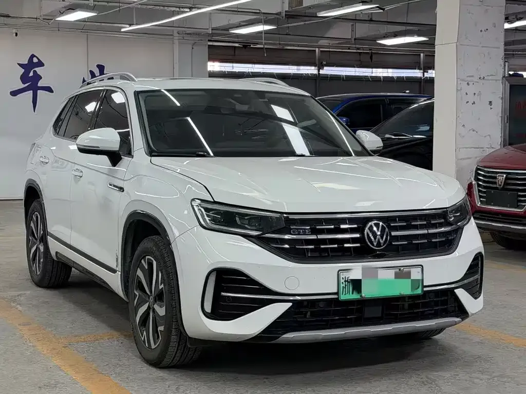 Volkswagen GTE PHEV 2024 из CN, фото 1