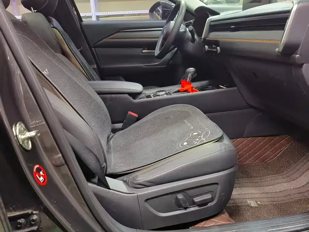 Mazda CX-50 2023 из CN, фото 7