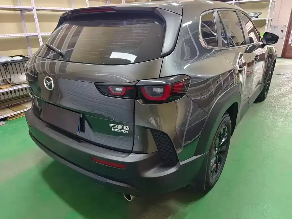 Mazda CX-50 2023 из CN, фото 2