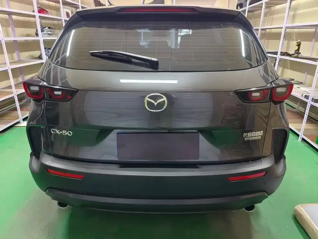 Mazda CX-50 2023 из CN, фото 10
