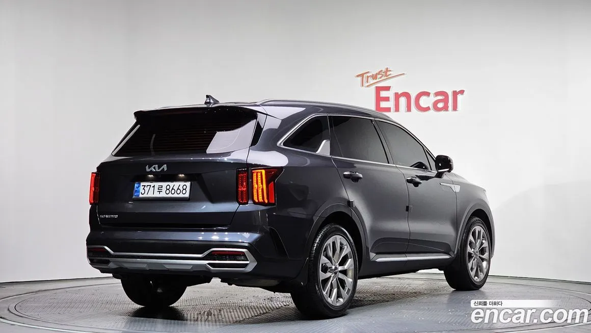 Kia Sorento — фото 5