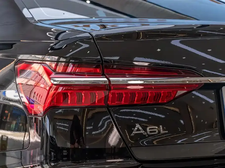 Audi A6L — фото 8