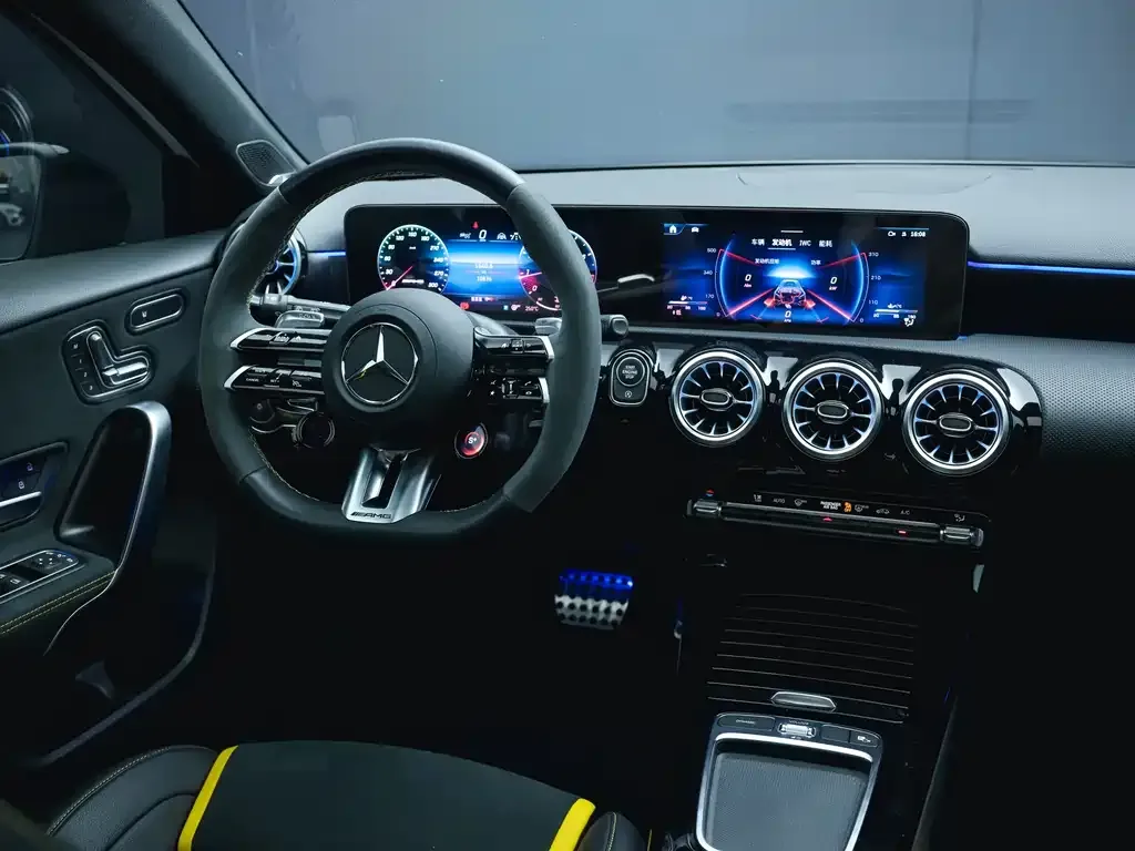 Mercedes-Benz A-Class AMG (Import) 2024 из CN, фото 6