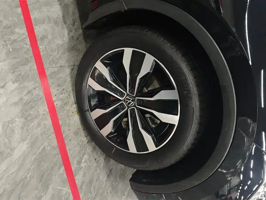 Volkswagen Tiguan L 2023 из CN, фото 7