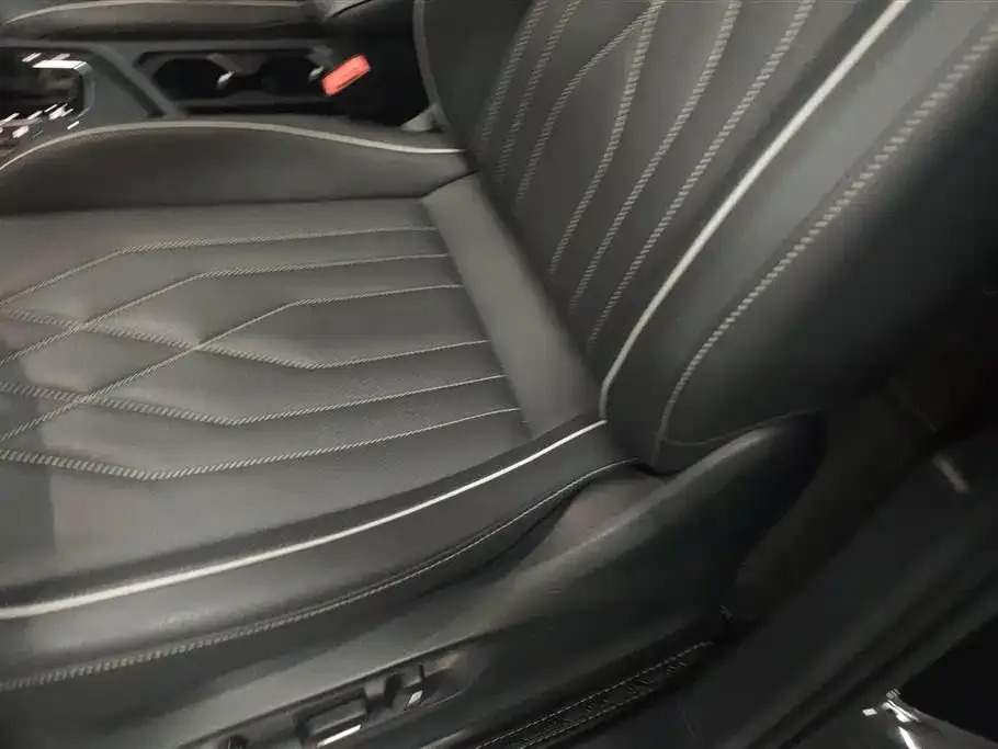 Volkswagen Tiguan L 2023 из CN, фото 2