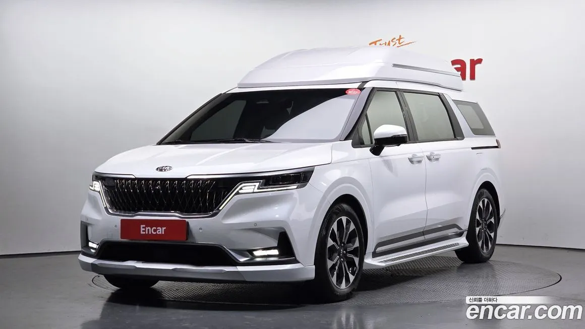 Kia Carnival — фото 1