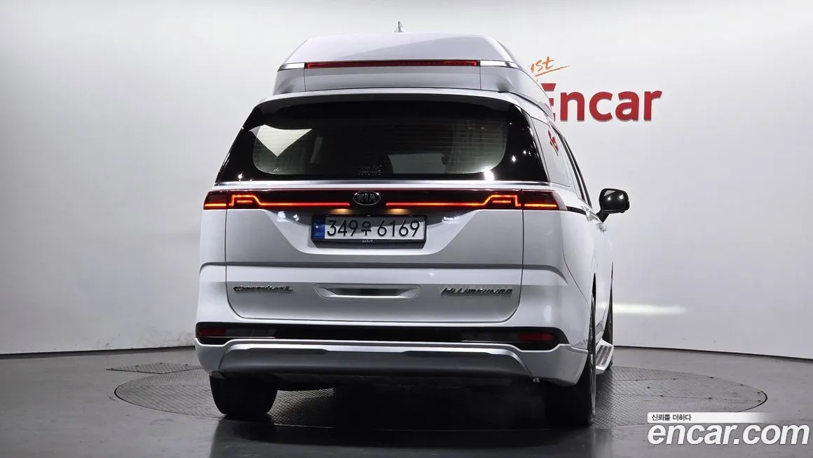 Kia Carnival — фото 3