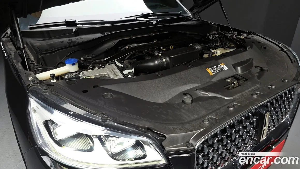 Lincoln Aviator 2023 из KR, фото 8