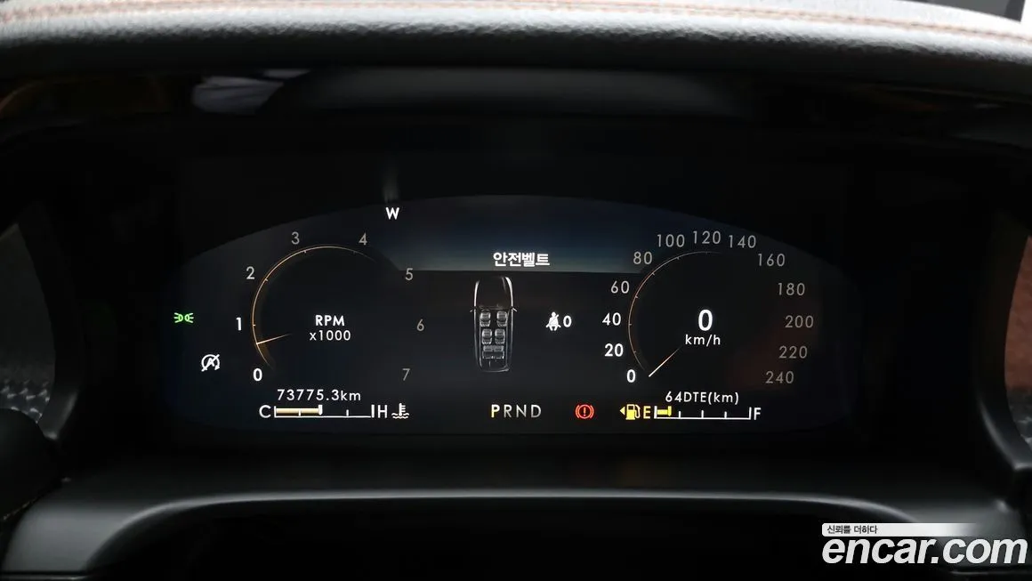 Lincoln Aviator 2023 из KR, фото 2