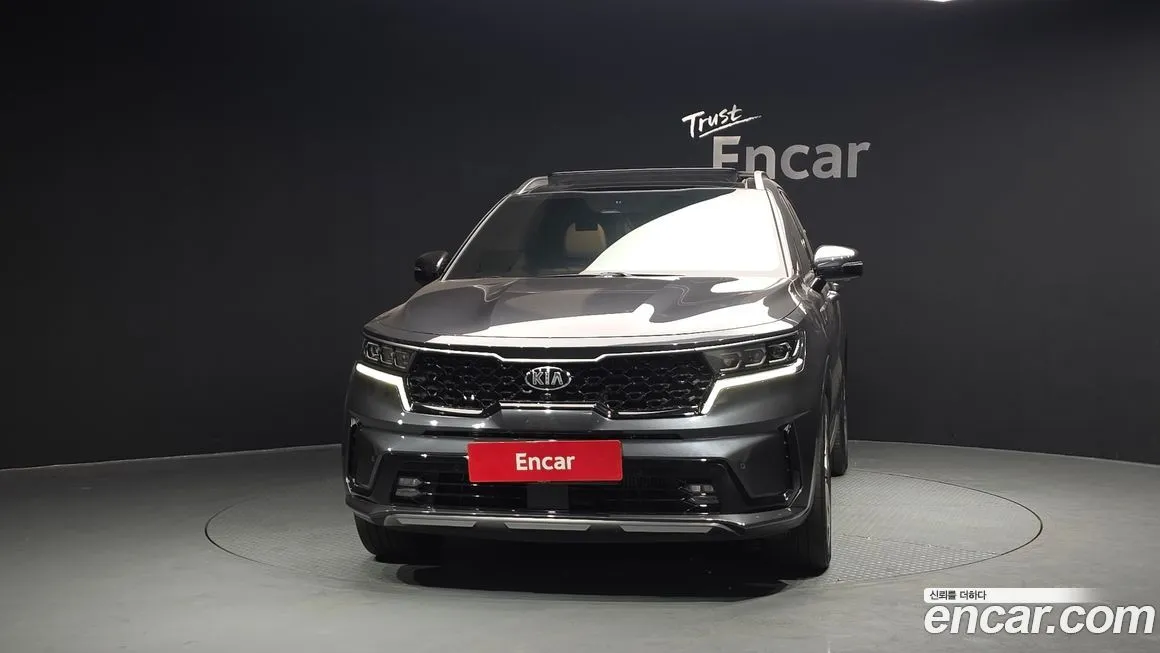 Kia Sorento — фото 6