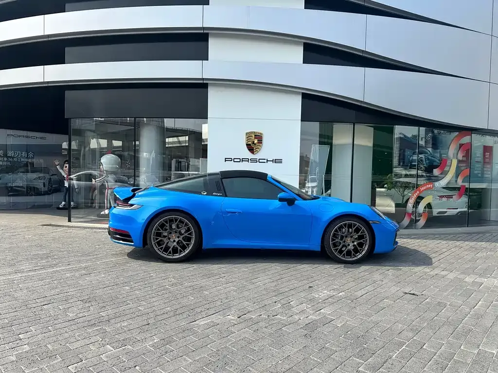 Porsche 911 2021 из CN, фото 6