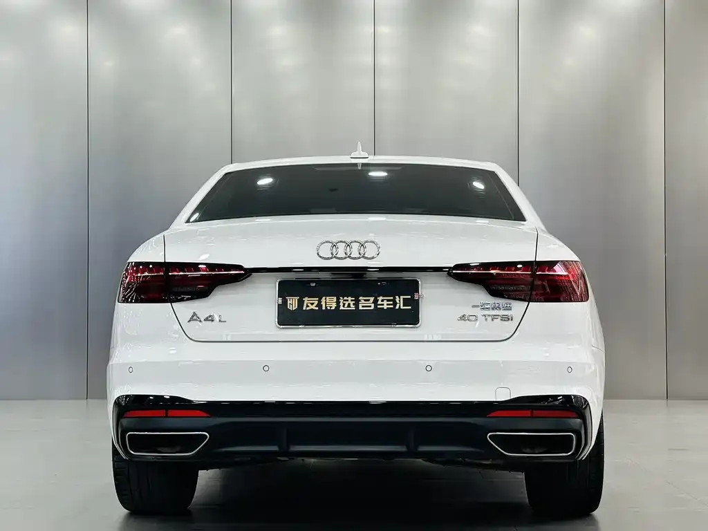 Audi A4L 2023 из CN, фото 2