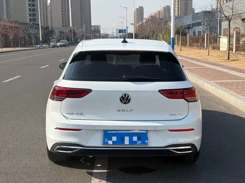 Volkswagen Golf 2022 из CN, фото 8