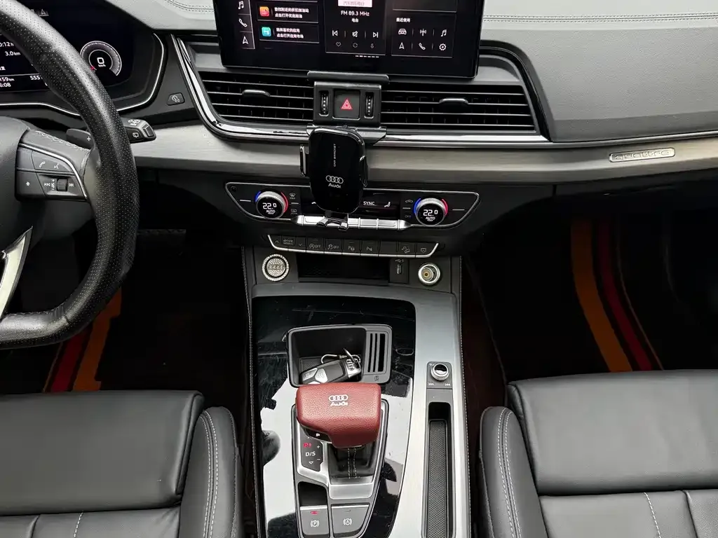 Audi Q5L Sportback 2022 из CN, фото 4