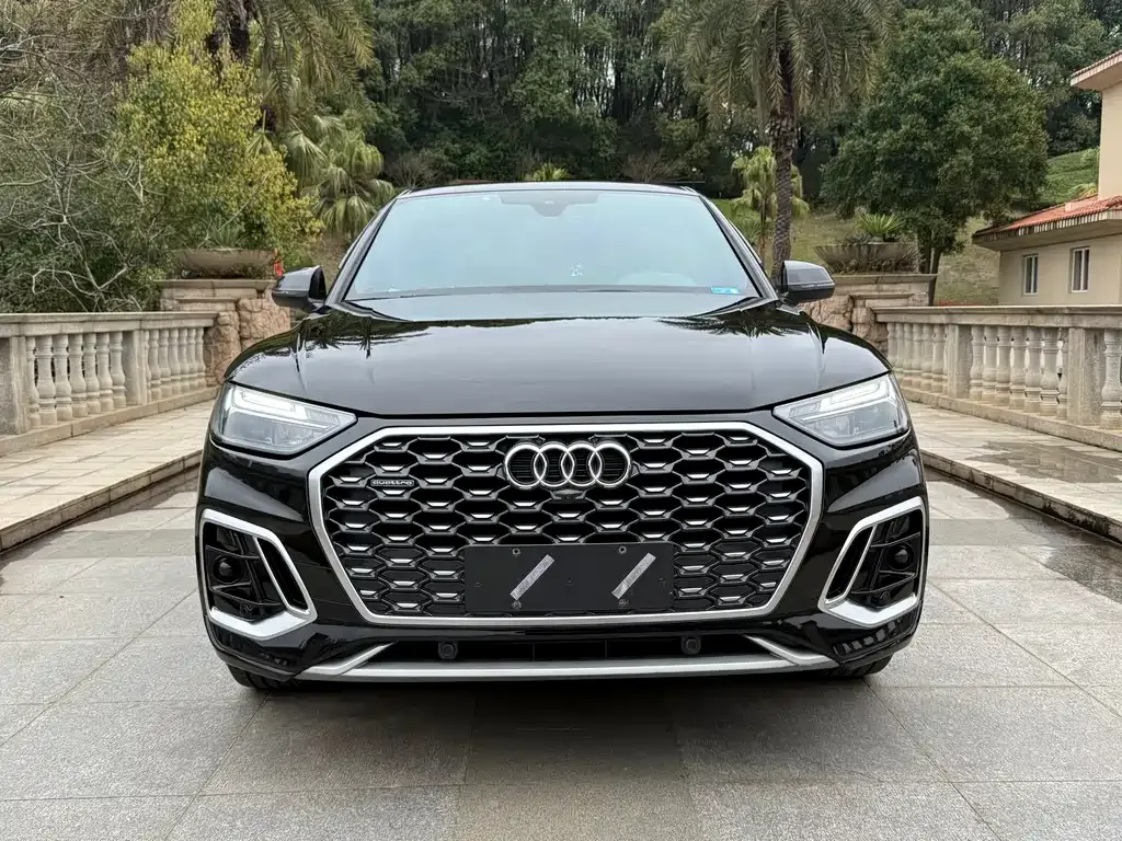 Audi Q5L Sportback 2022 из CN, фото 8