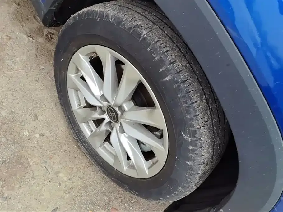 Toyota Corolla Cross — фото 4
