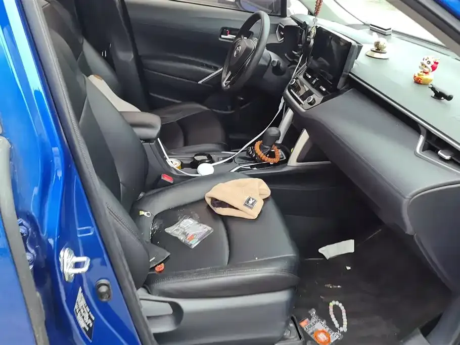 Toyota Corolla Cross — фото 3