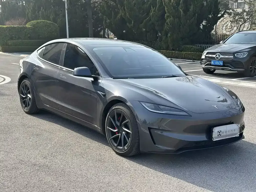 Tesla Model 3 2025 из CN, фото 9