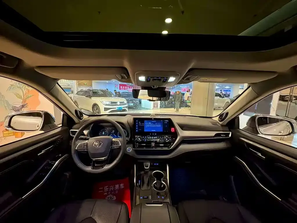 Toyota Highlander 2022 из CN, фото 8