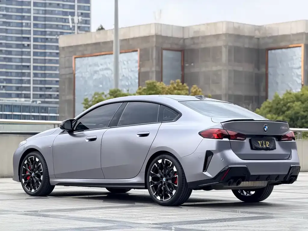 BMW M235L 2025 из CN, фото 4