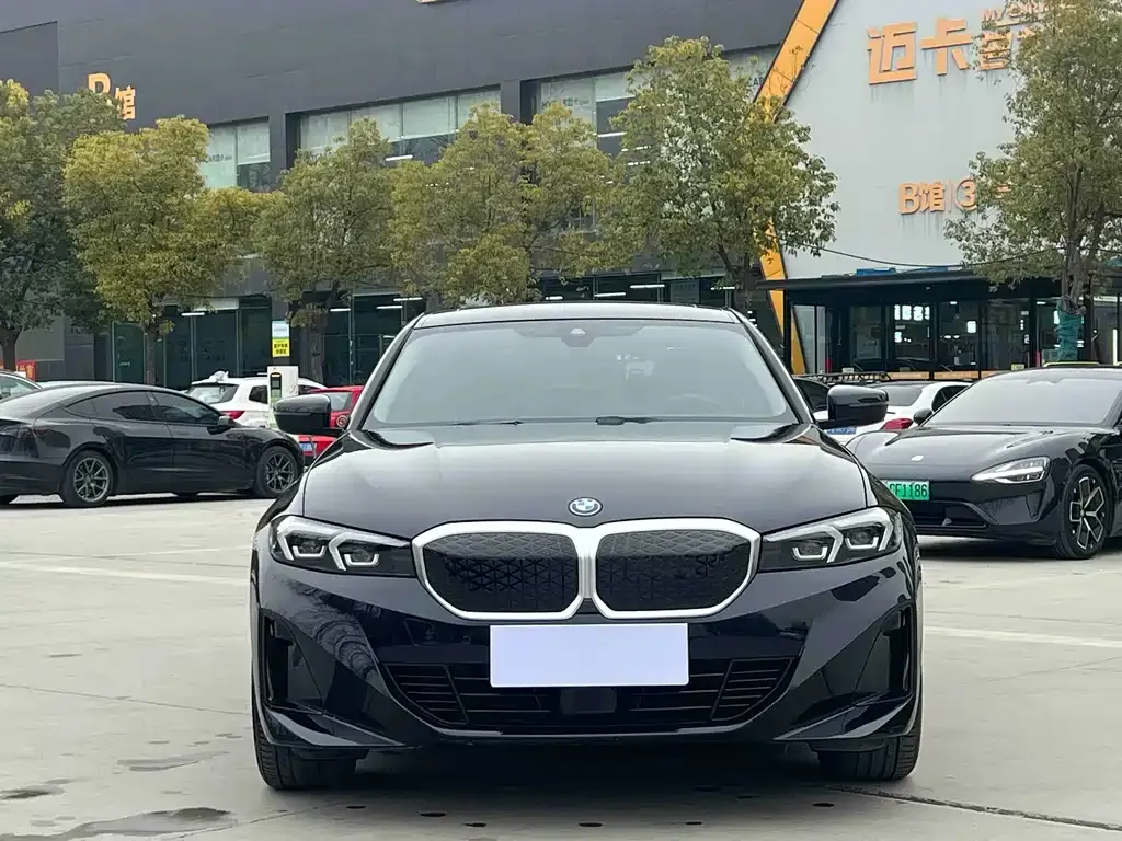 BMW i3 2025 из CN, фото 6