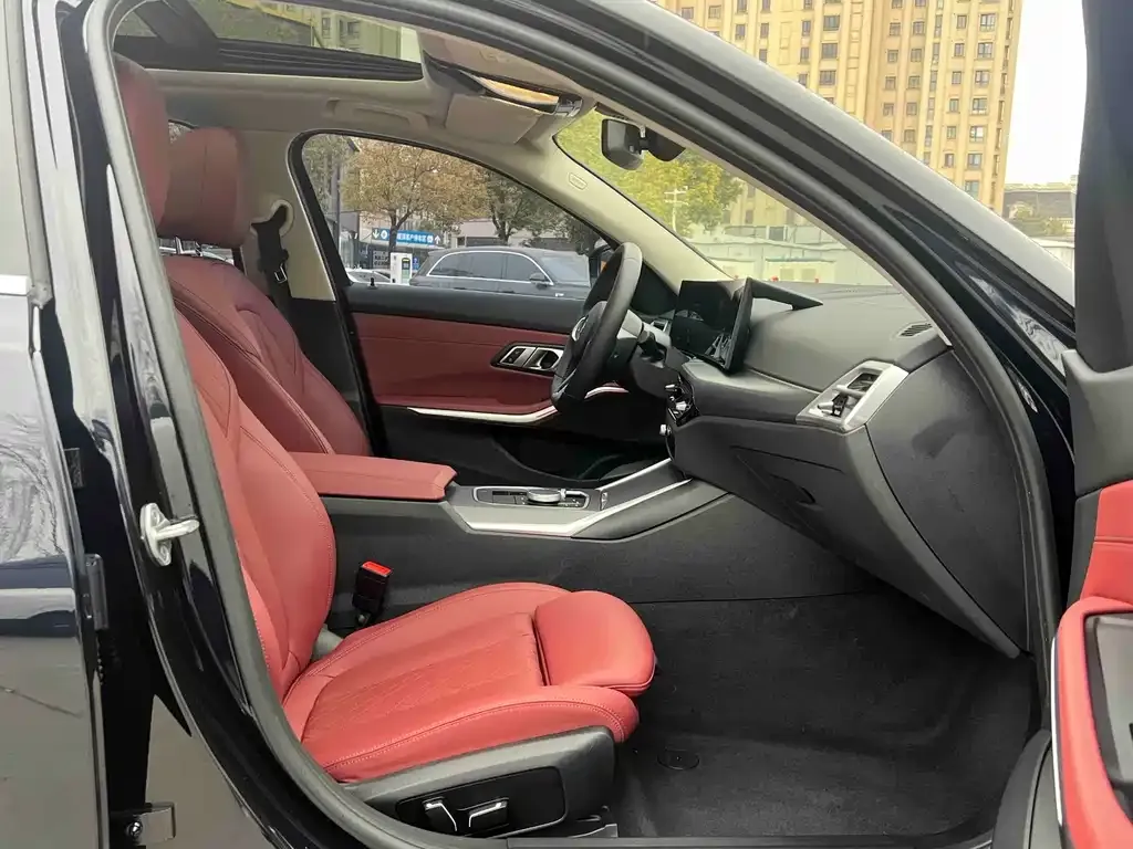 BMW i3 2025 из CN, фото 2