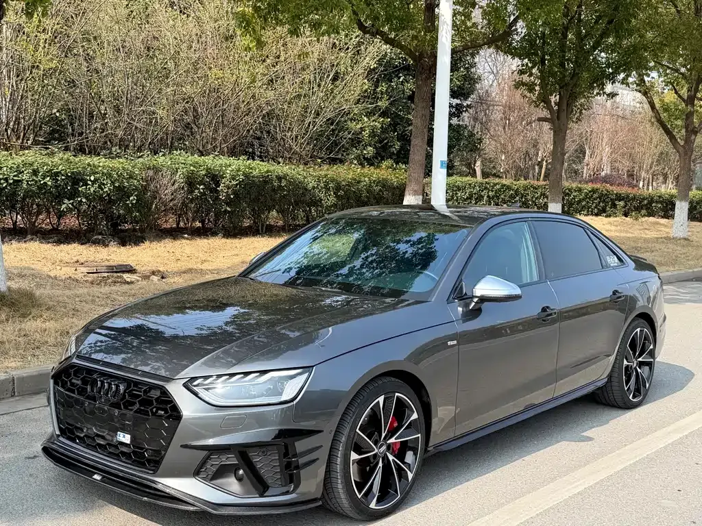Audi A4L 2022 из CN, фото 1