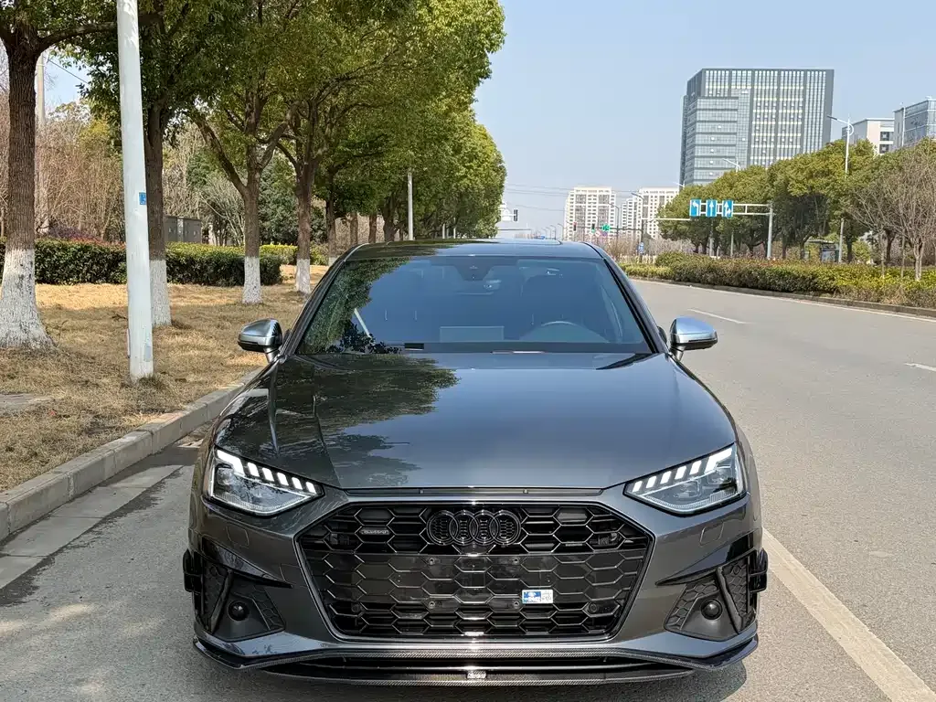 Audi A4L 2022 из CN, фото 7