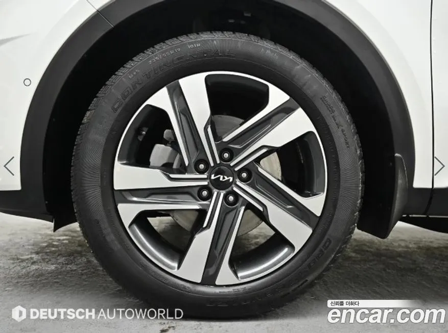 Kia Sorento — фото 8