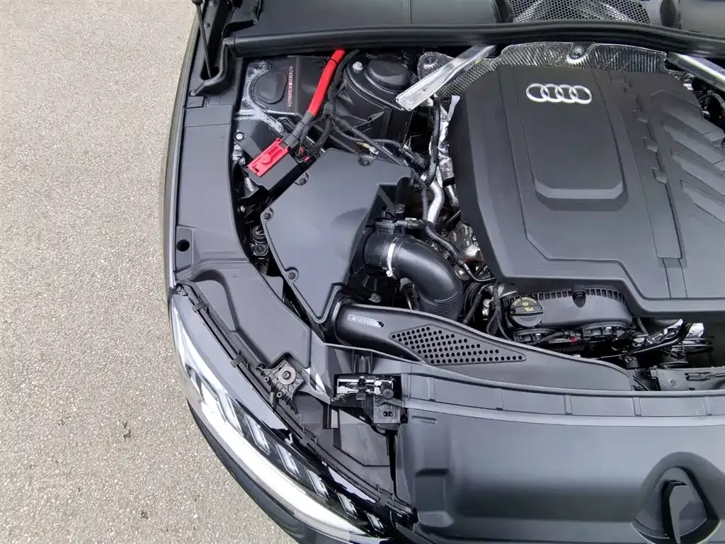 Audi A4L — фото 9