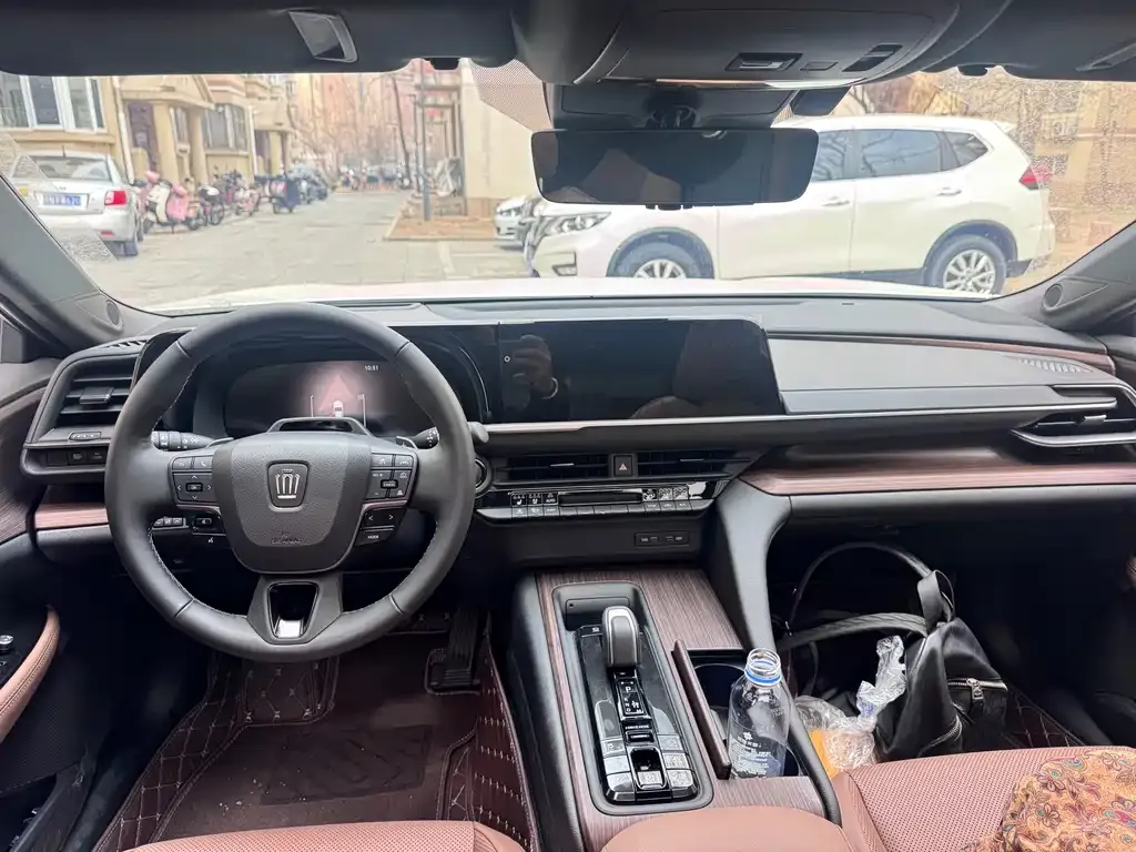 Toyota Crown (Import) 2025 из CN, фото 4