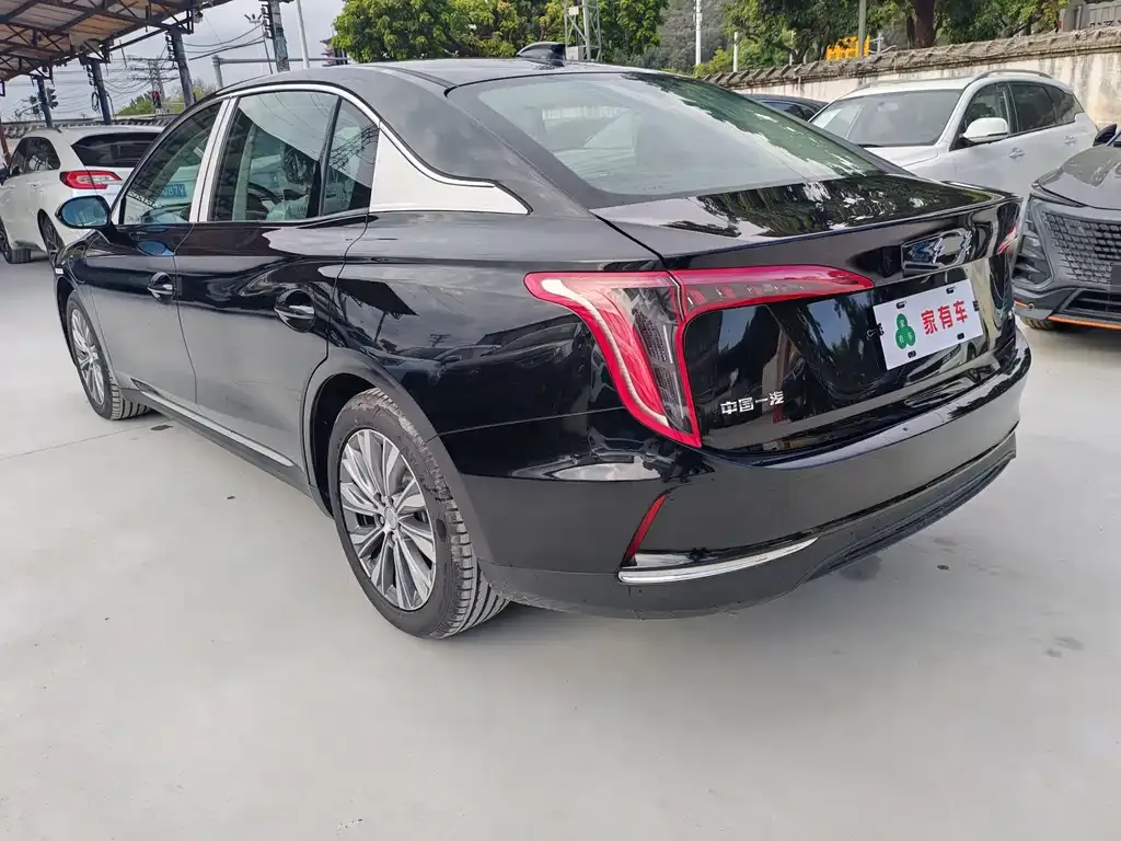 Hongqi E-QM5 — фото 6