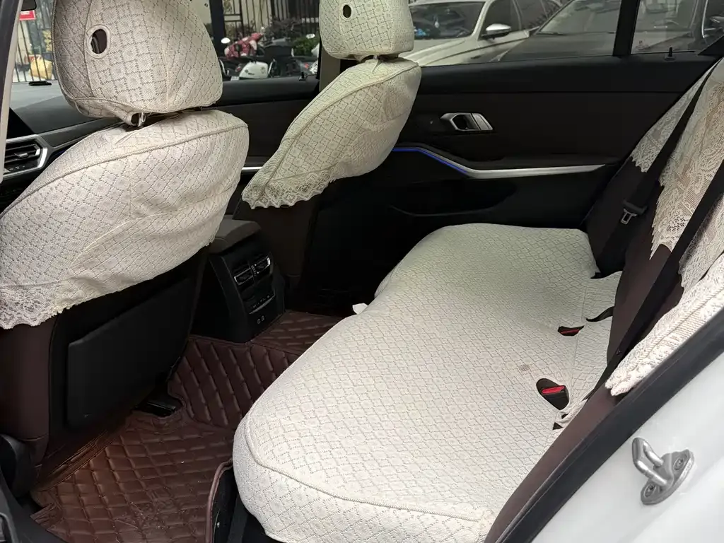 BMW 3 Series 2021 из CN, фото 8