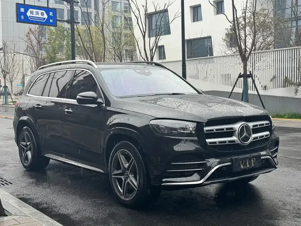 Mercedes-Benz GLS — фото 6