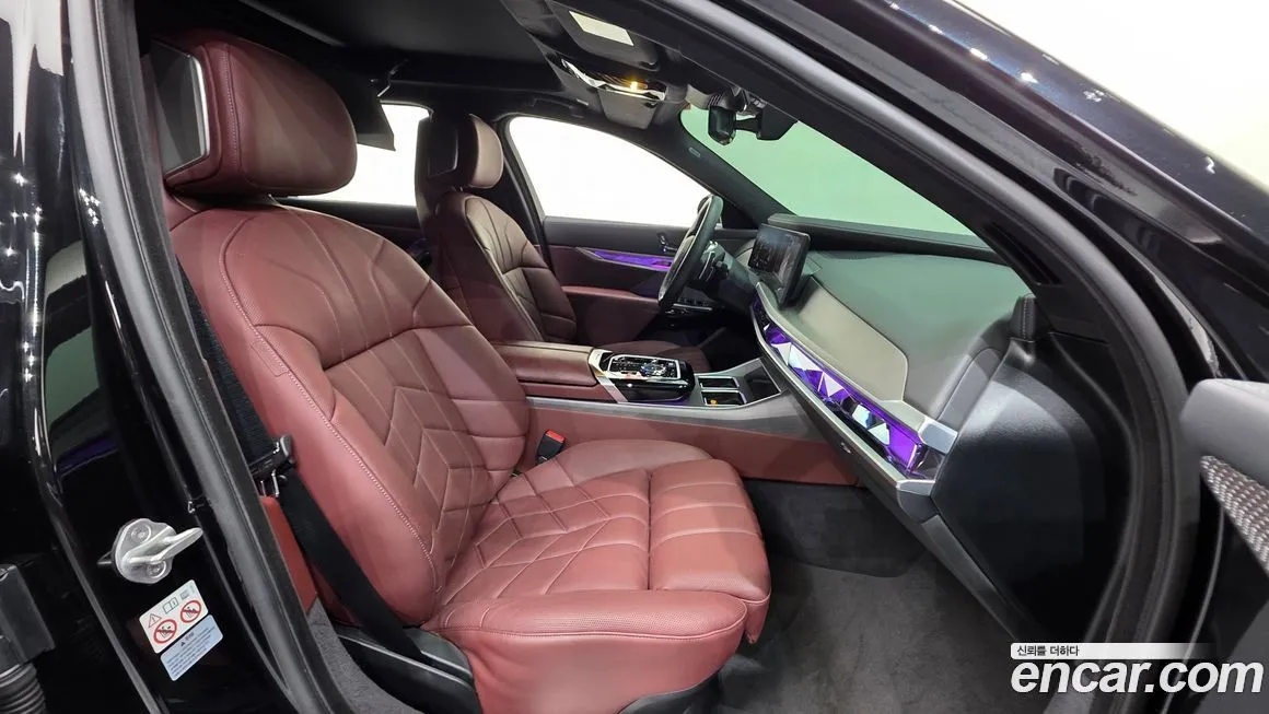BMW 7-Series 2023 из KR, фото 3