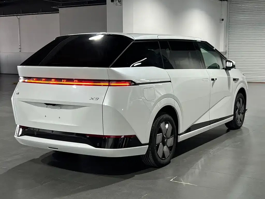 XPeng X9 2025 из CN, фото 4