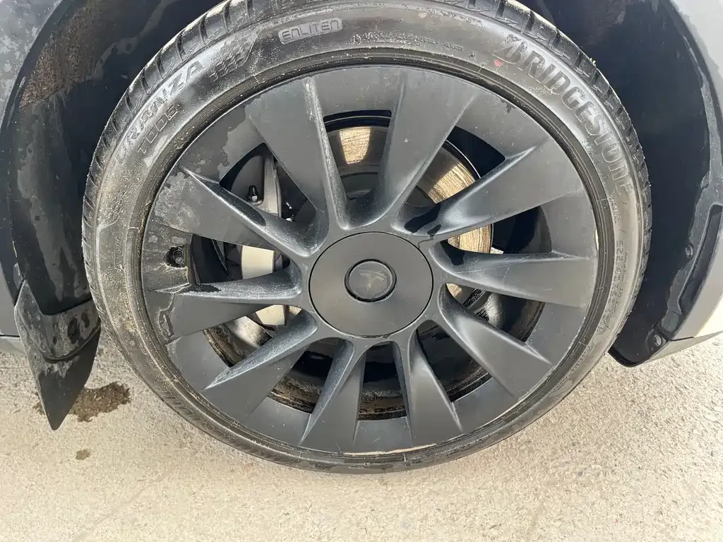 Tesla Model Y 2024 из CN, фото 8