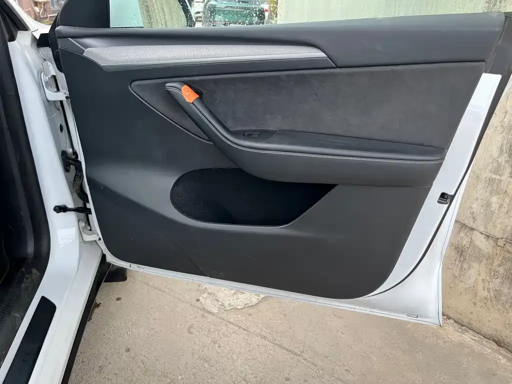 Tesla Model Y 2024 из CN, фото 5