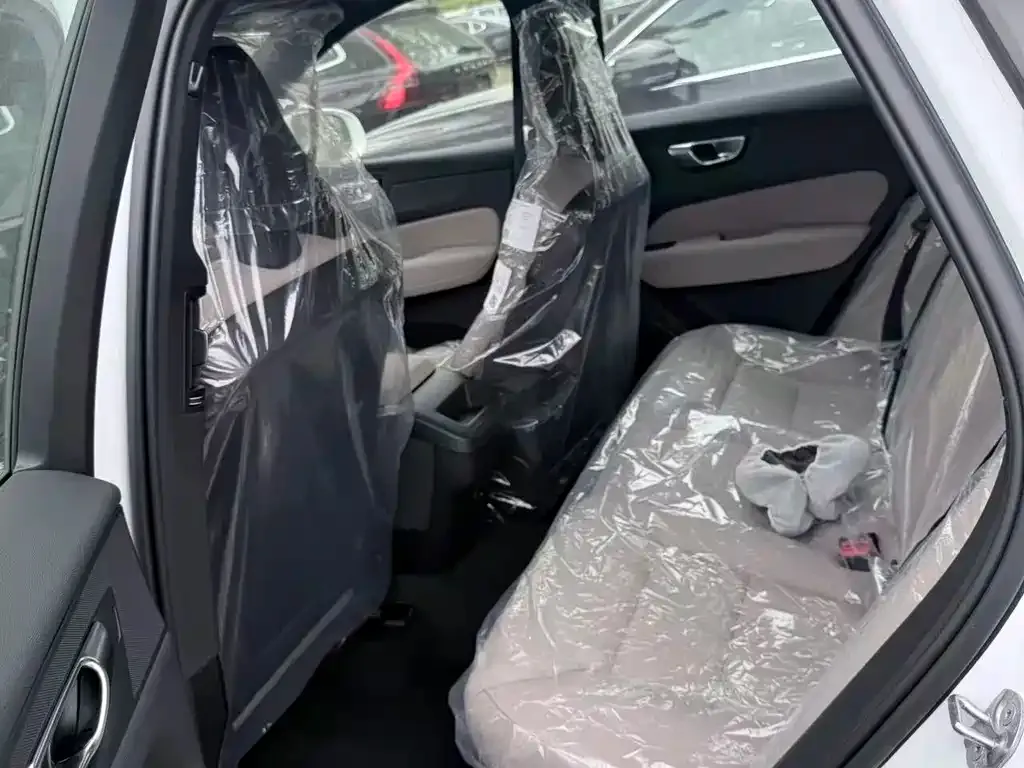 Volvo XC60 2026 из CN, фото 3