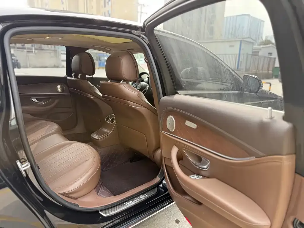 Mercedes-Benz E-Class 2022 из CN, фото 10