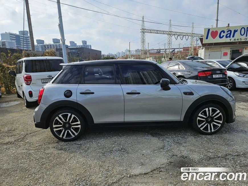 Mini Cooper 2024 из KR, фото 10