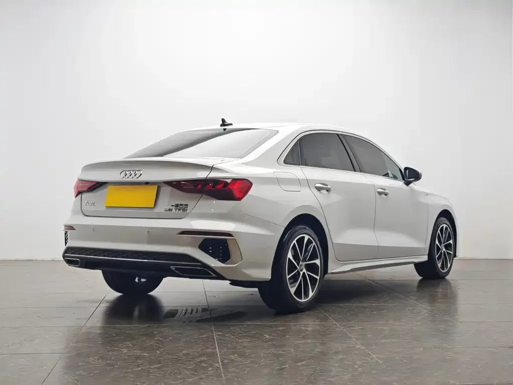 Audi A3 2024 из CN, фото 5