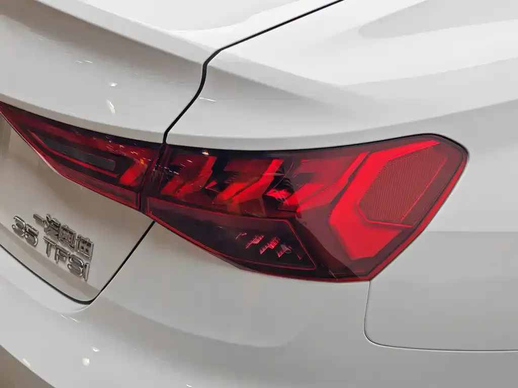 Audi A3 2024 из CN, фото 6