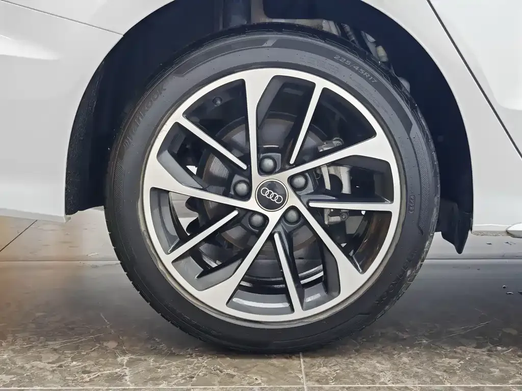 Audi A3 2024 из CN, фото 9